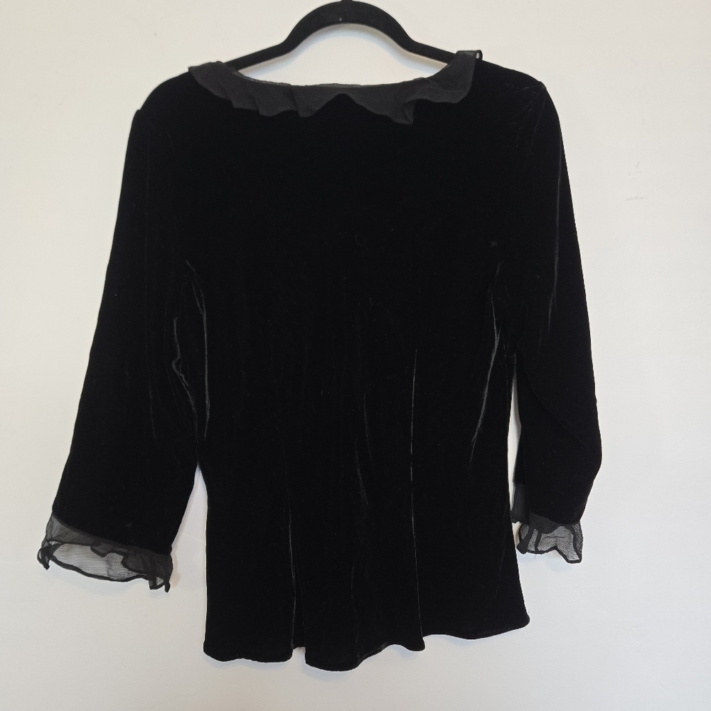 VTG Y2K ECI New York Black Velvet Blouse With Ruffles - Picture 2 of 7